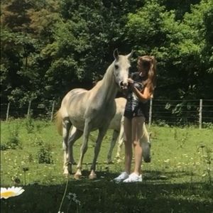 Meet your Posher, Piper